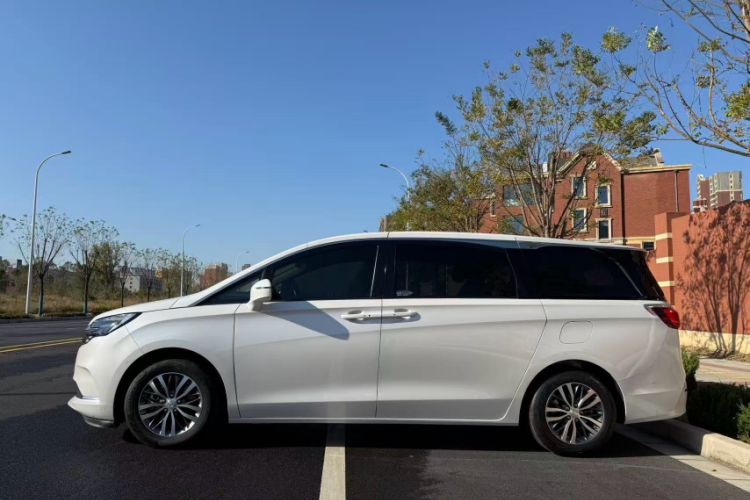 Used Buick GL8 2020 ES Land Cruiser 653T Luxury Edition
