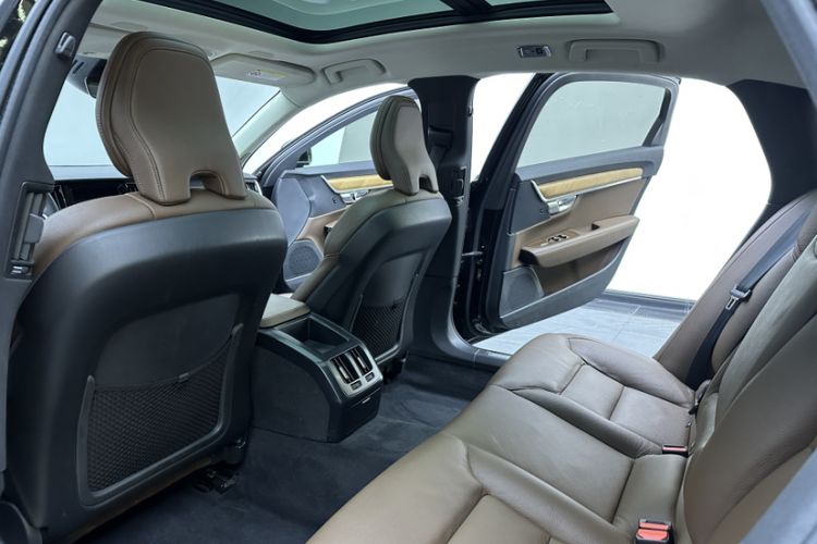 Used Volvo S90 2020 Facelifted T5 Zhiyi Luxury Edition
