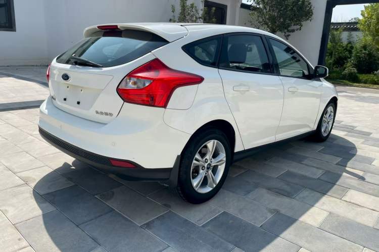 Used Ford Focus 2012 Hatchback 1.6L Automatic Fashion Edition