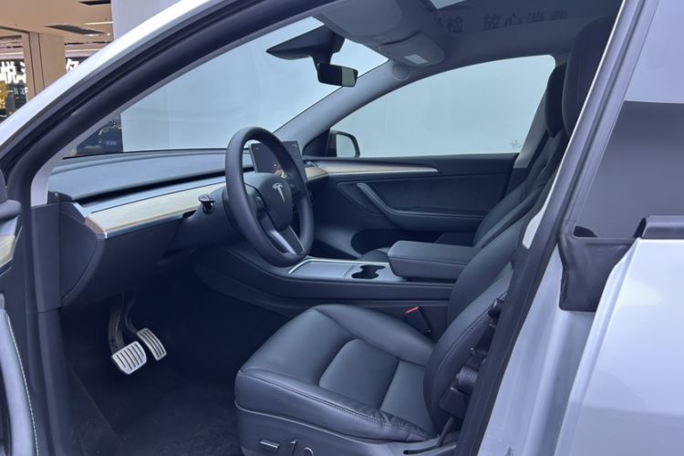 Used Tesla Model Y 2021 Performance High-Performance All-Wheel-Drive Version
