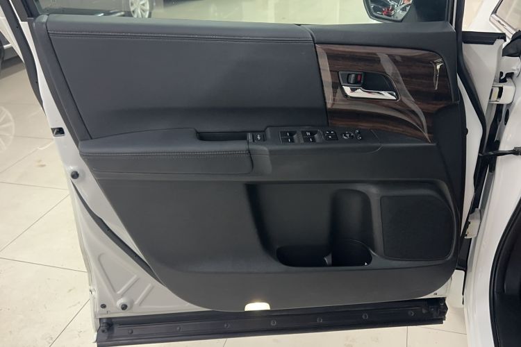 Used Honda Elysion 2016 2.4L Style Edition