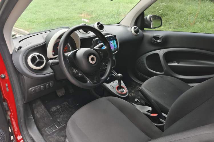 Used  fortwo 2018 1.0L 52kW Hardtop Dynamic Version China V
