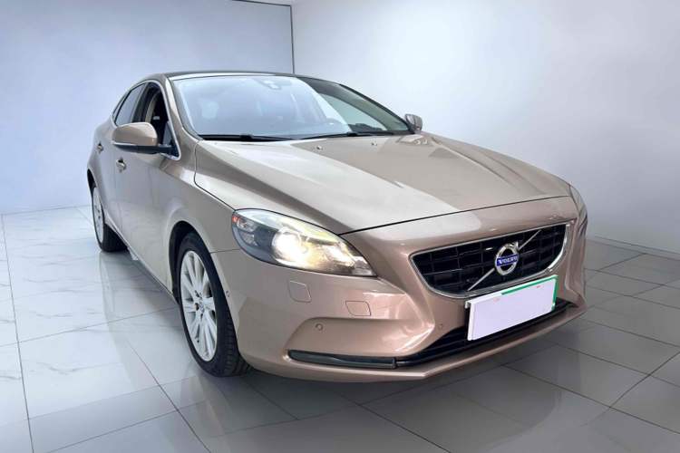 Used Volvo V40 2013 2.0T Zhiya Edition