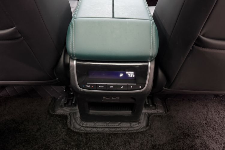 Used GAC Trumpchi GS8 2022 Flagship Series 2.0 TGDI Four-Wheel Drive Luxury Smart Connectivity Version (7 Seats)
