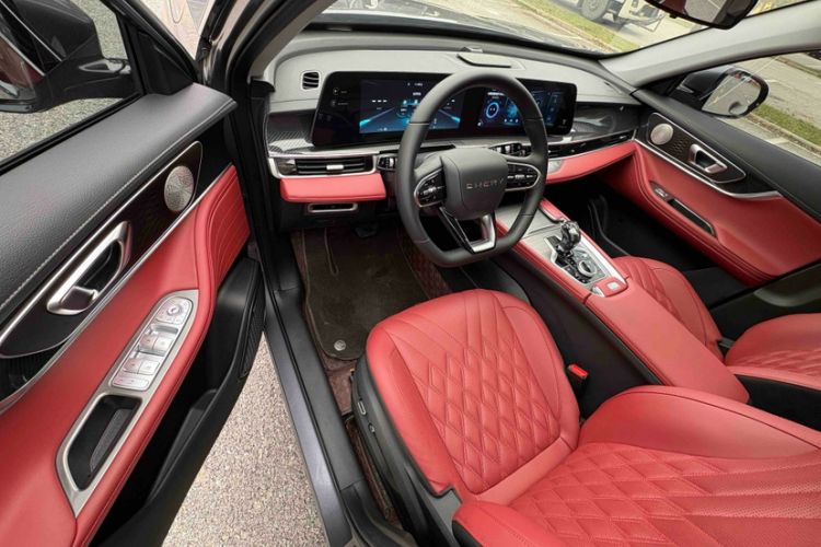 Used Chery Tiggo 7 PLUS 2023 Champion Edition 1.6 TGDI DCT Extraordinary Version
