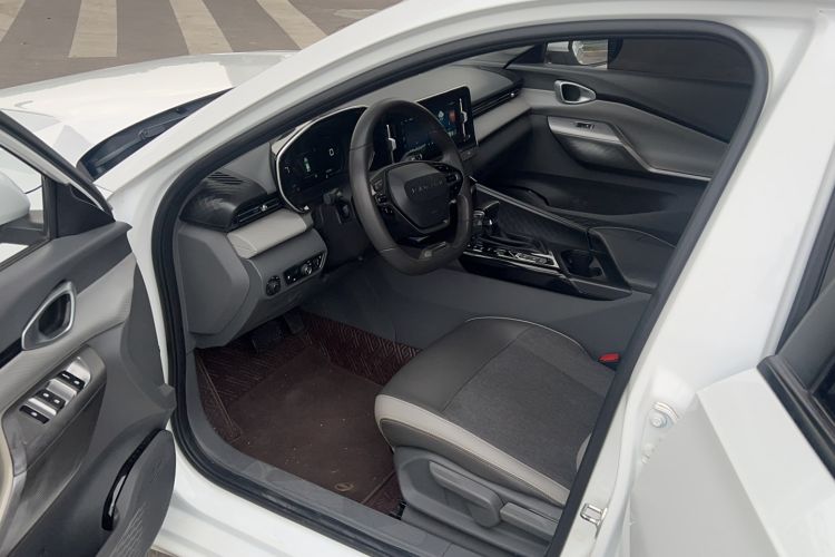 Used Baojun RC-5 2020 1.5T CVT Smart Luxury Edition
