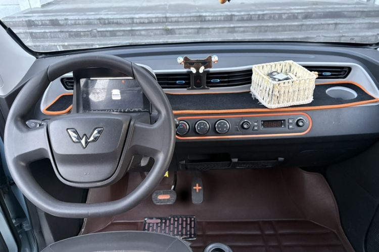 Used Wuling Hongguang MINIEV 2021 Macaron Premium Model – Lithium Iron Phosphate
