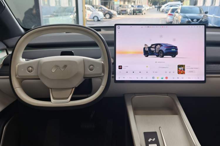 Used ONVO L60 2024 60 kWh All-Wheel Drive