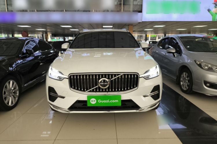 Used Volvo XC60 2023 B5 4x4 Smart Luxury Edition