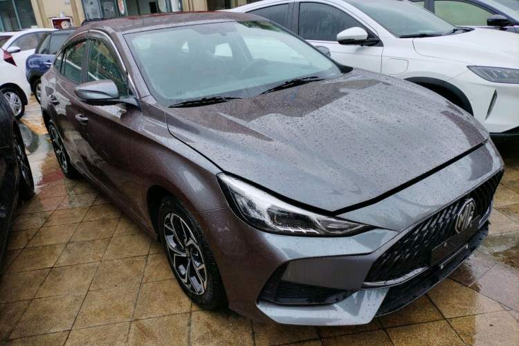 Used MG 5 2022 180 DVVT CVT Youth Style Edition
