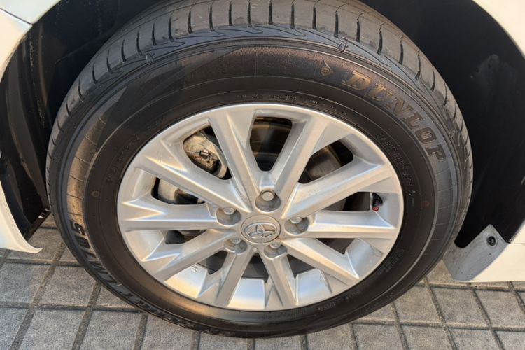 Used Toyota Camry 2016 2.0G 10th Anniversary Leading Edition
