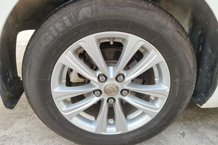 Used Buick GT 2015 15N Automatic Entry-Level Trim
