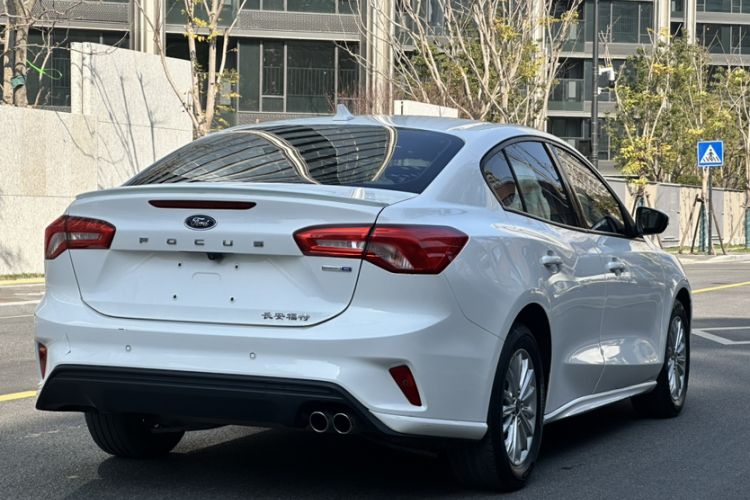 Used Ford Focus 2020 Sedan EcoBoost 180 Automatic Trend Edition
