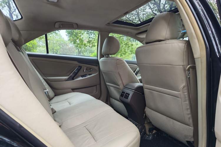 Used Toyota Camry 2013 200G Classic Luxury Edition
