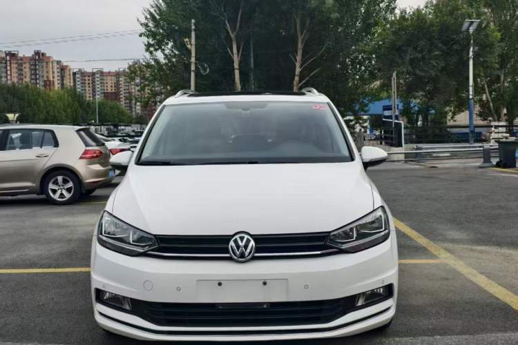 Used Volkswagen Touran 2018 Volkswagen Touran L 280TSI DSG Comfort Edition 7 Seats China V Emission Standard
