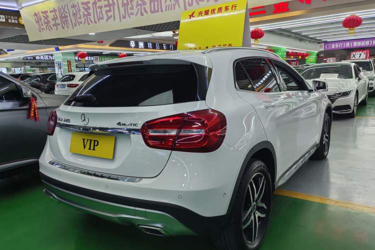 Used Mercedes-Benz GLA 2016 GLA 220 4MATIC Fashion Edition
