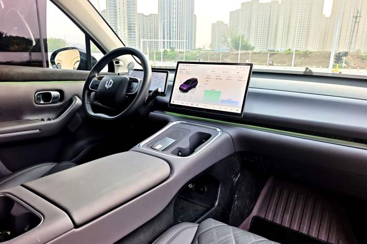 Used Leapmotor C16 2026 Extended-Range 280 LiDAR Zhizun Edition 5 Seats
