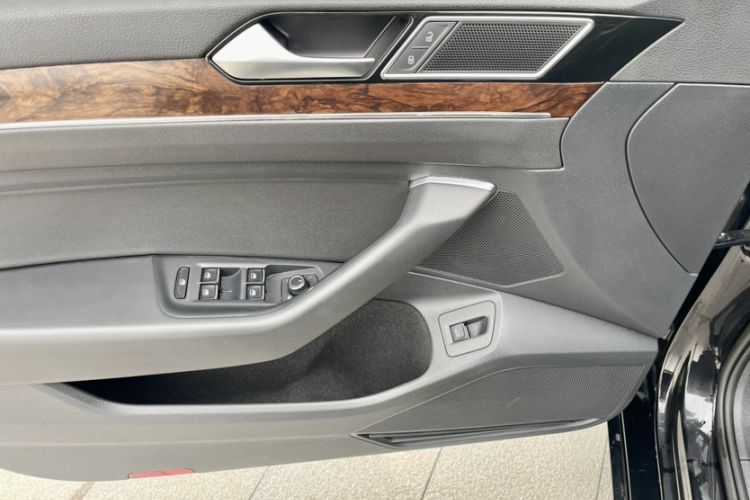 Used Volkswagen Magotan 2018 330TSI DSG Luxury Model
