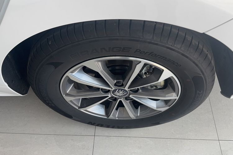 Used BYD Qin PLUS 2024 HONOR Edition DM-i 55KM Leading Model
