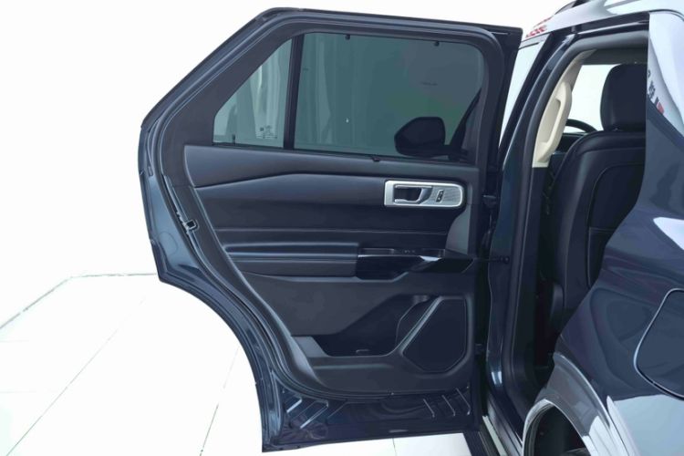 Used Ford Explorer 2020 EcoBoost 285 4x4 Titanium Edition 7-Seater
