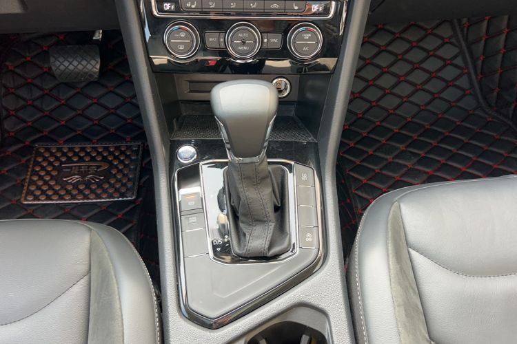 Used Volkswagen Tiguan L 2018 Facelift 330TSI Automatic Two-Wheel Drive Luxury Edition
