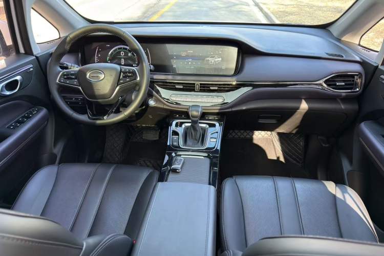 Used GAC Trumpchi M6 2024 MAX 270T WDCT Luxury Edition
