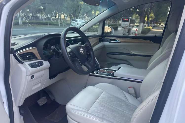 Used Buick GL8 2018 ES 28T Comfort Model China VI Standard
