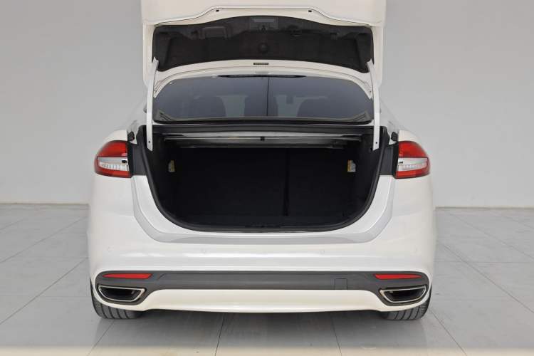 Used Ford Mondeo 2017 EcoBoost 180 Stylish Model
