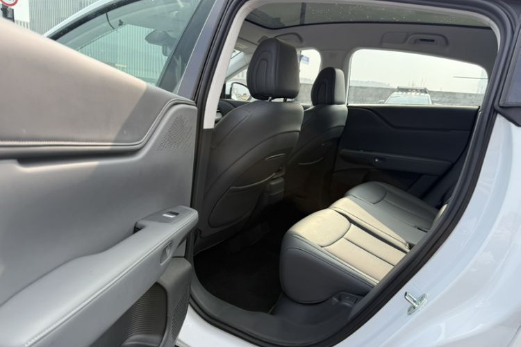 TDK.VehicleDetails.img