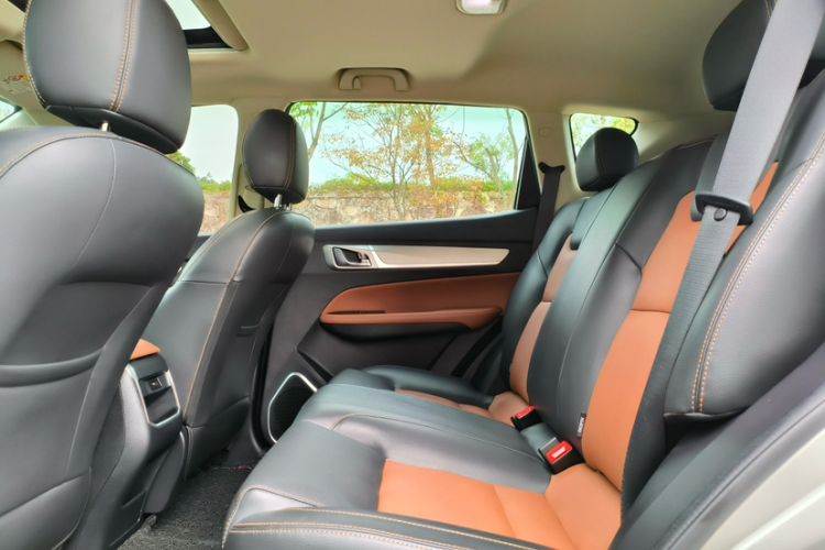 Used Geely Auto Vision X6 2018 1.4T CVT 4G Connected Luxury Version