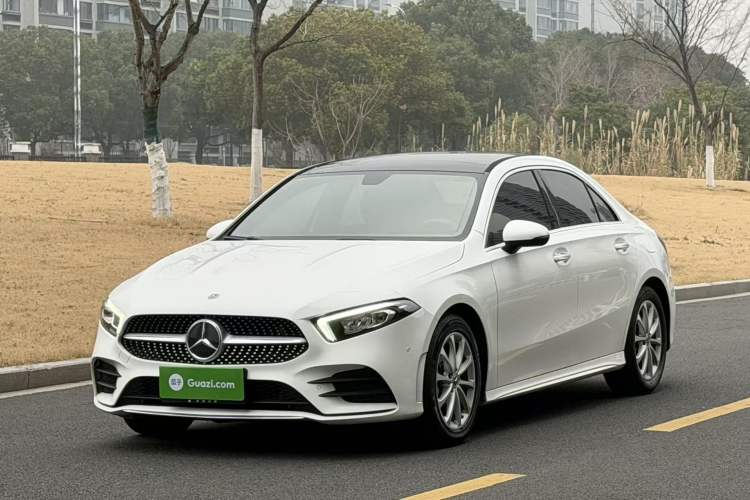 Used Mercedes-Benz A-Class 2021 A 200 L Sport Sedan Fashion Model
