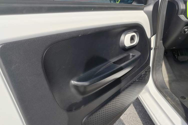 Used Roewe Clever 2021 302km Excellence Edition
