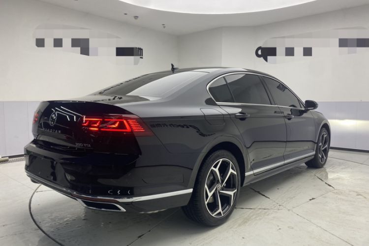 Used Volkswagen Magotan 2026 30 Million Vehicles Selected Model 380TSI DSG Luxury Edition
