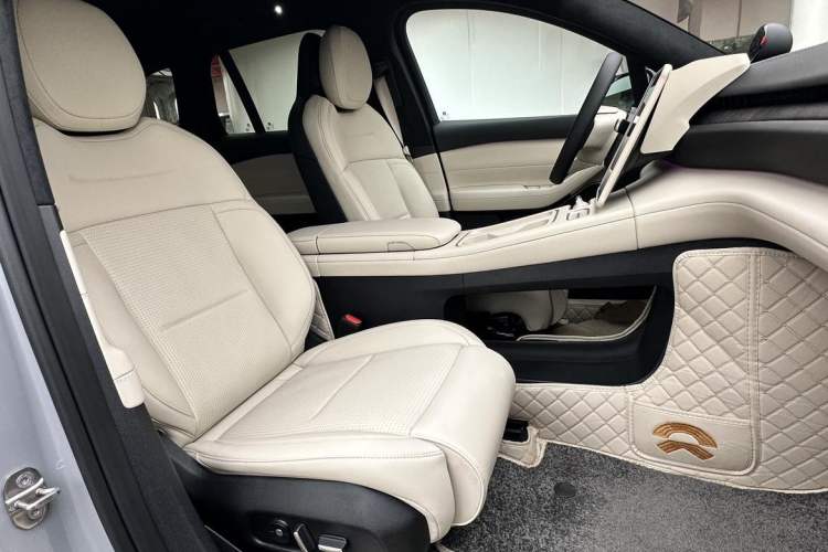 Used Nio ES6 2024 75 kWh
