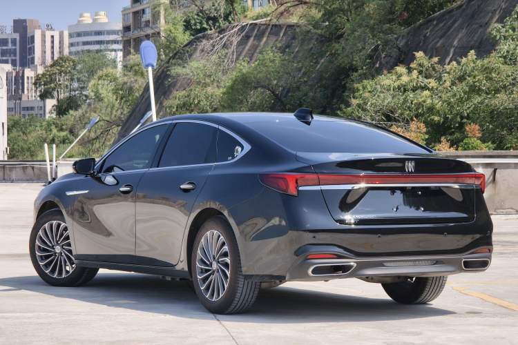 Used Buick LaCrosse 2023 28T Prestige Edition
