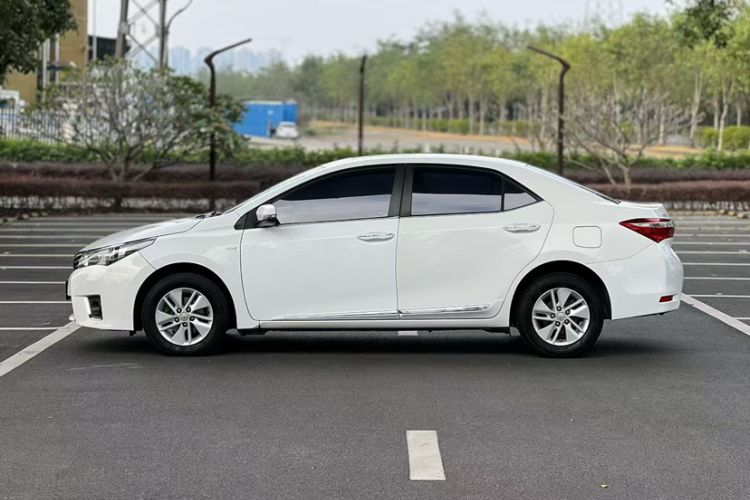 Used Toyota Corolla 2014 1.6L CVT GL-i