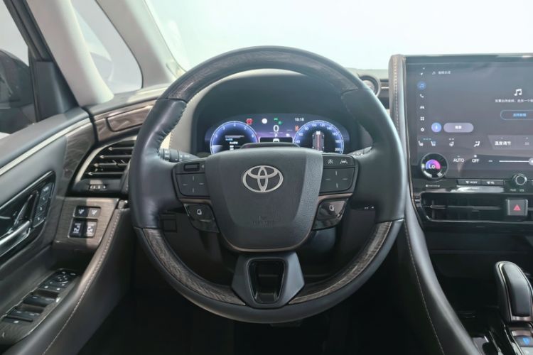 Used Toyota Alphard 2024 Dual-Engine 2.5L Deluxe Edition