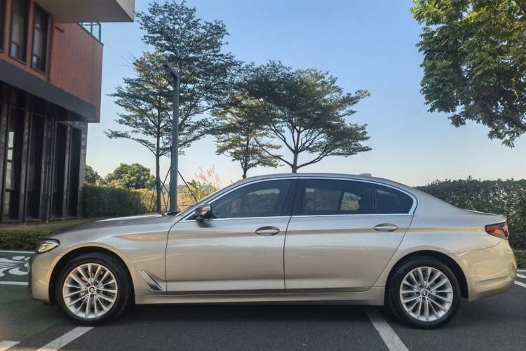 Used BMW 5 Series 2021 525Li Luxury Package
