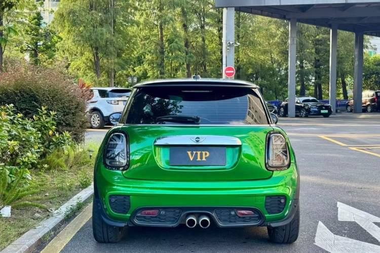 Used  MINI 2016 2.0T COOPER S Pioneer Edition
