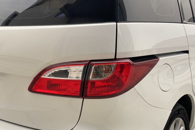 Used Mazda Mazda 5 2013 2.0L Manual Comfort Version
