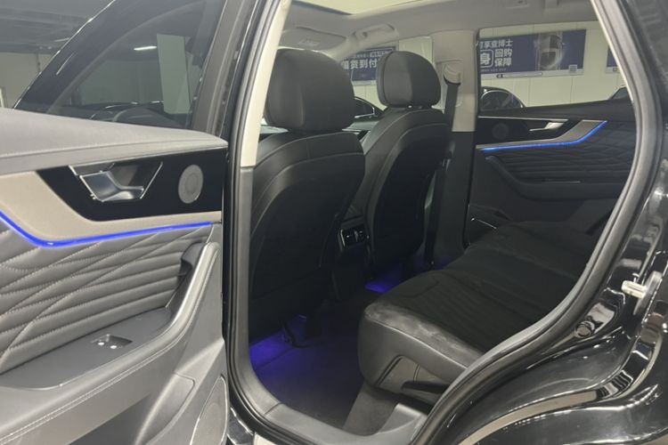 Used Hongqi HS5 2022 Revised Version 2.0T Smart Connect Flagship Edition