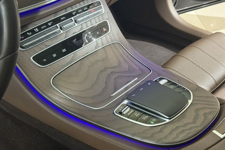 Used Mercedes-Benz E-Class 2023 Facelift E 260 L
