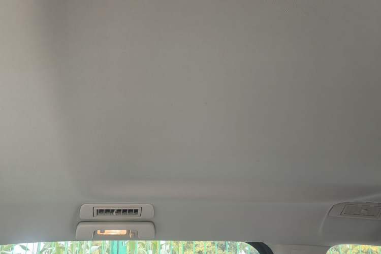 Used Buick GL8 2023 Land Executive Class Smart Enjoyment Model
