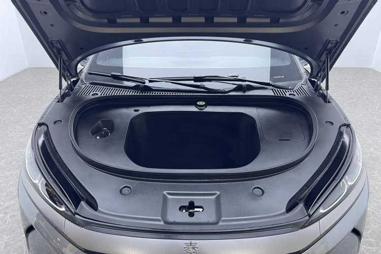 Used BYD Qin L 2025 EV 545KM Beyond Version
