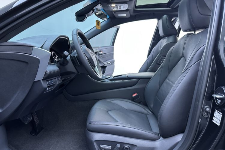 Used Toyota Avalon 2023 2.5L Luxury Edition
