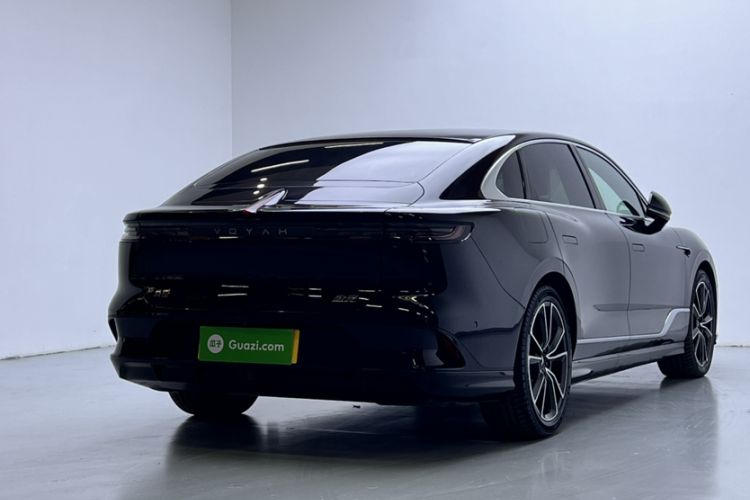 Used VOYAH PASSION 2024 PHEV Four-Wheel Drive Ultra-Long Range Flagship Model
