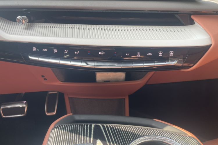 Used Cadillac OPTIQ 2024 Four-Wheel Drive Long-Range Version