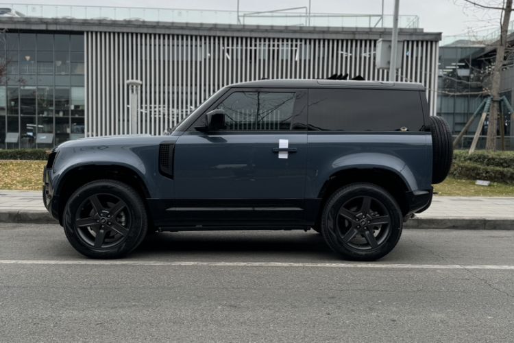 Used Land Rover Defender 2022 90 2.0T P300 X-DYNAMIC HSE
