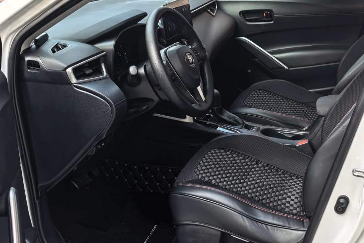 Used Toyota FRONTLANDER 2023 2.0L CVT Leading Edition
