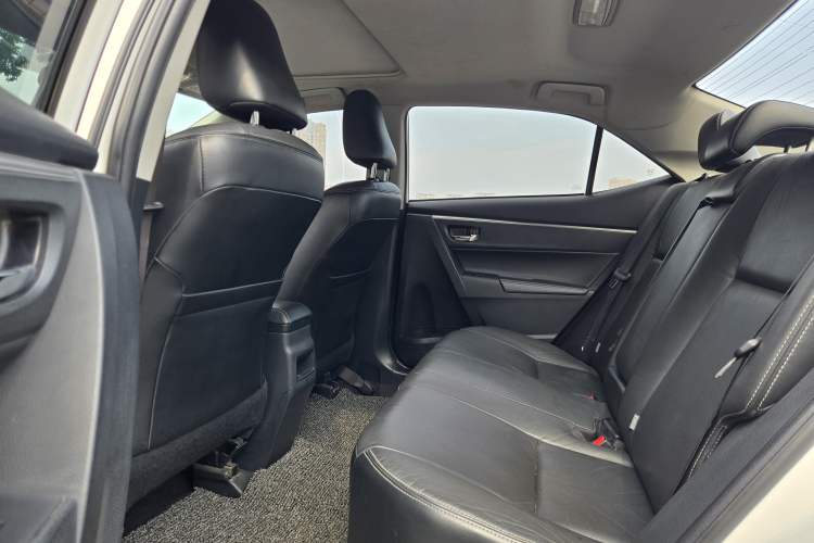 Used Toyota Corolla 2017 1.2T CVT GL-i Leather Edition
